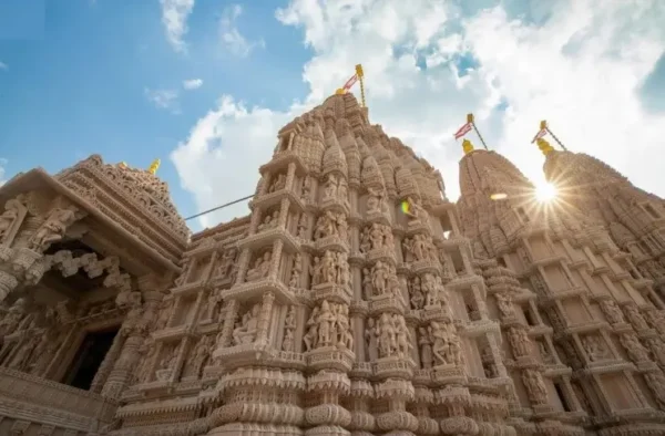 Abu Dhabi Tour with Temple Visit - Image 3