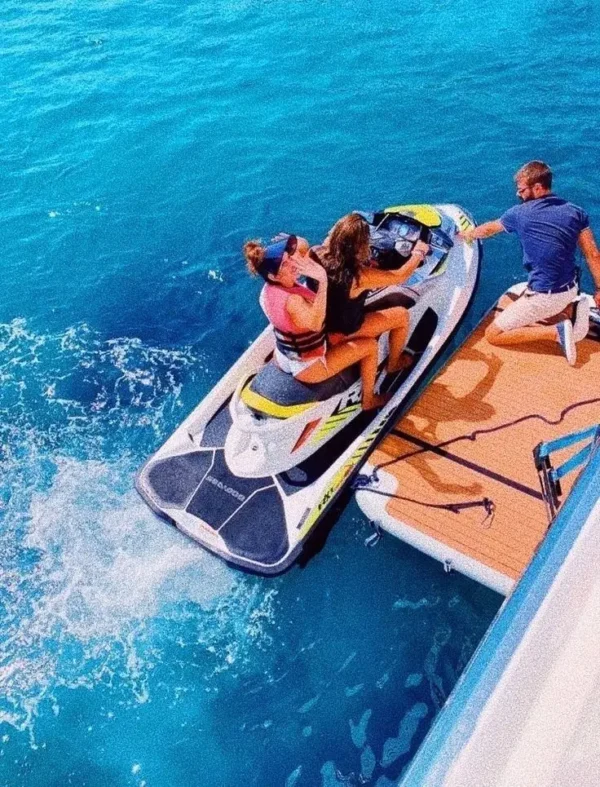 Jet Ski - Image 5